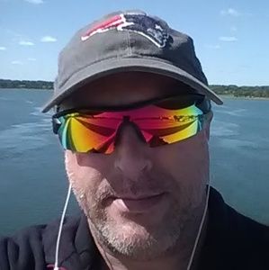 Meet your Posher, Amos